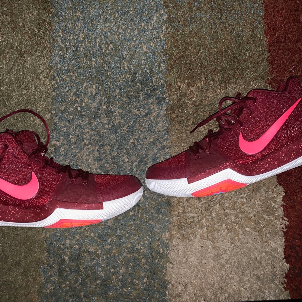 Kyrie 2s
